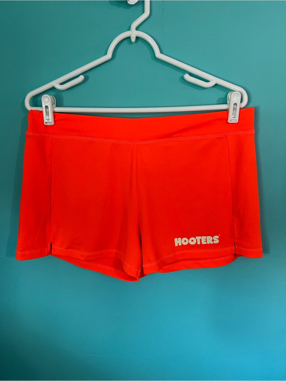 EUC Women’s Hooters Orange Bootie Athletic Shorts Size 2X